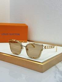 Picture of Louis Vuitton Sunglasses _SKUfw79280247fw
